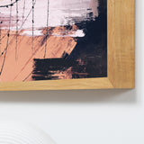 Nahahnsicht des Vollholzrahmens Eiche Geölt in Kombination mit dem Bild "Colorful Mess"