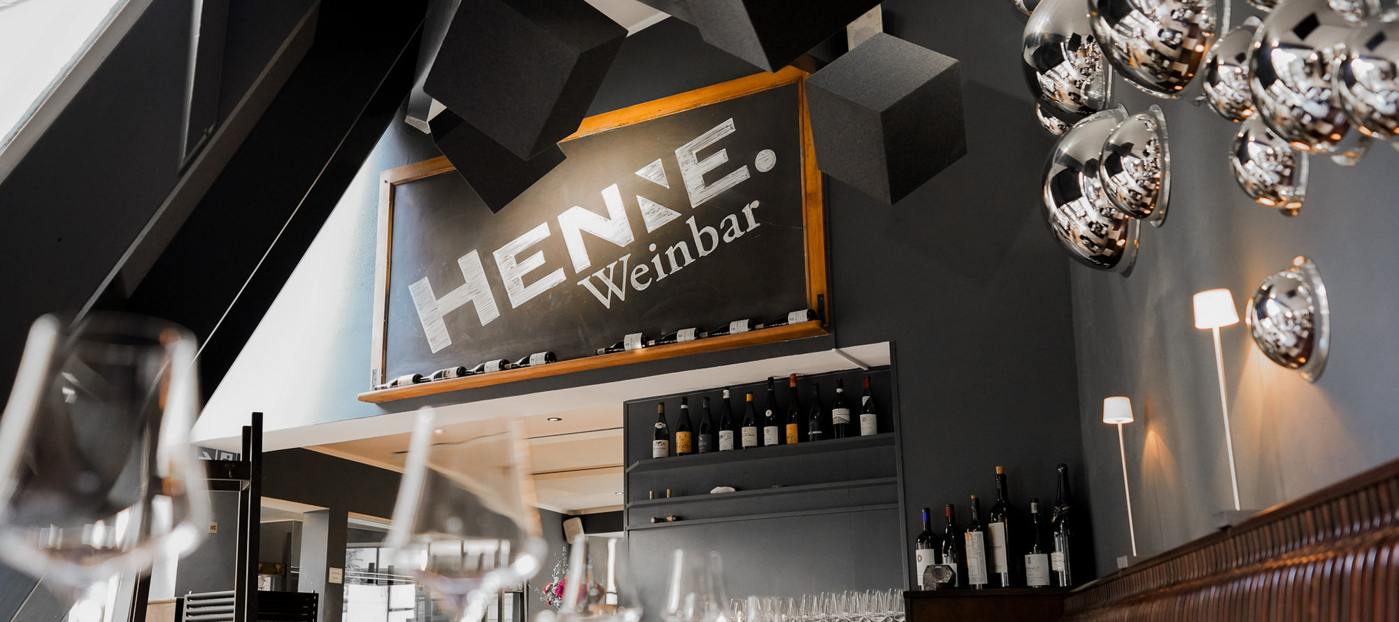 Henne Weinbar